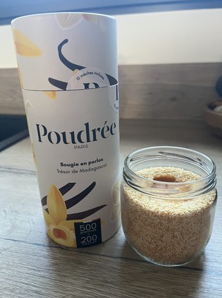 Bougie en perles Poudrée